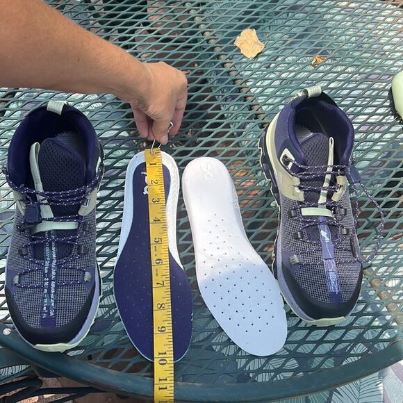 ON Running Women's Cloudtrax Hiking Boots, Reseda - Bright Lavender - Picture 12 of 17